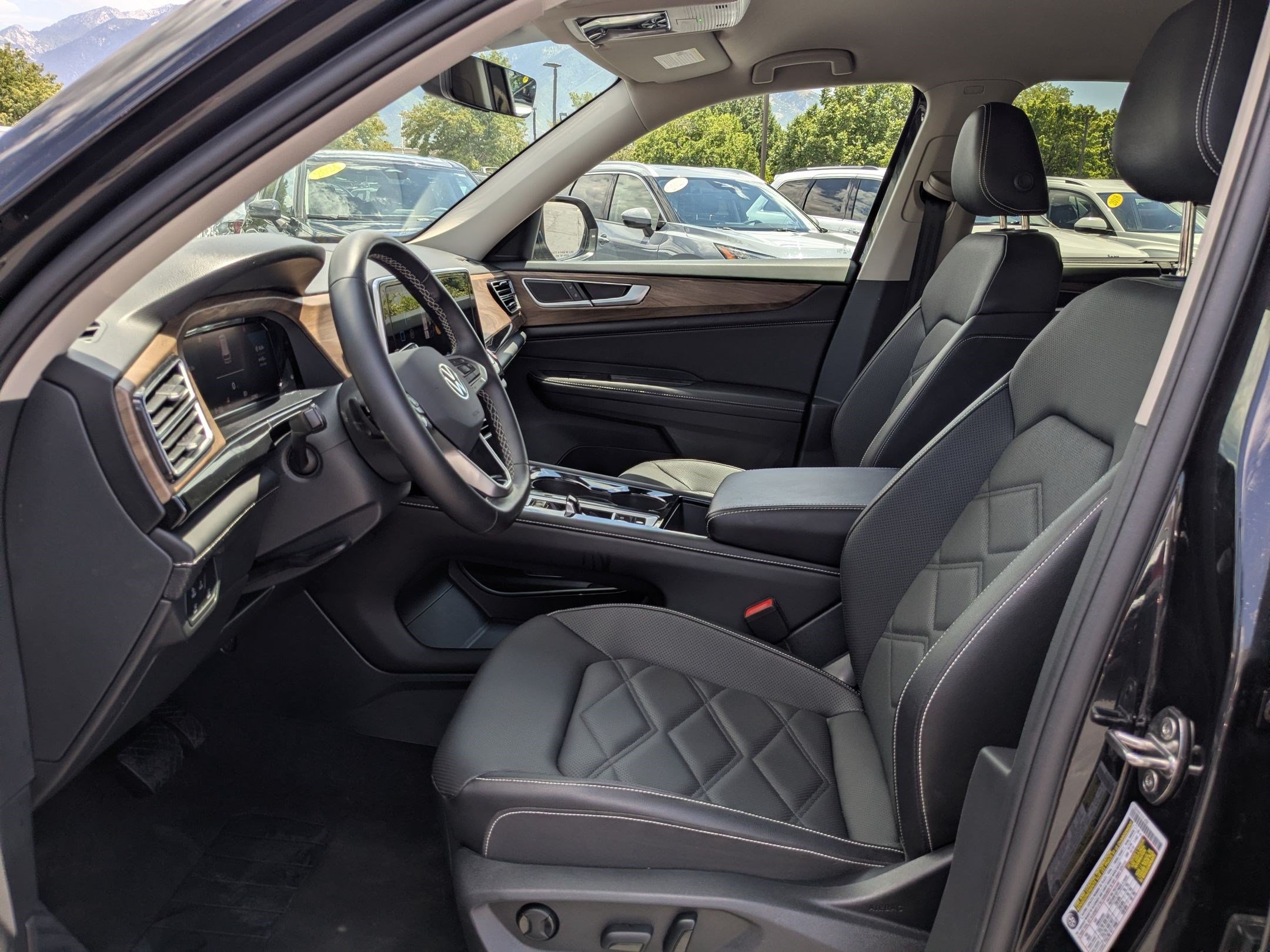 Used 2026 Volkswagen Atlas SE AWD/4WD image 18