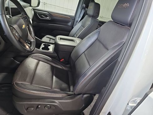 Used 2024 Chevrolet Suburban High Country w/ Max Trailering Package AWD/4WD image 15