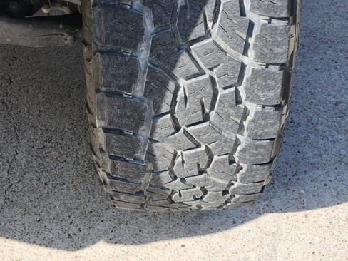 Used 2024 Chevrolet Silverado 1500 LT Trail Boss w/ Convenience Package II image 18