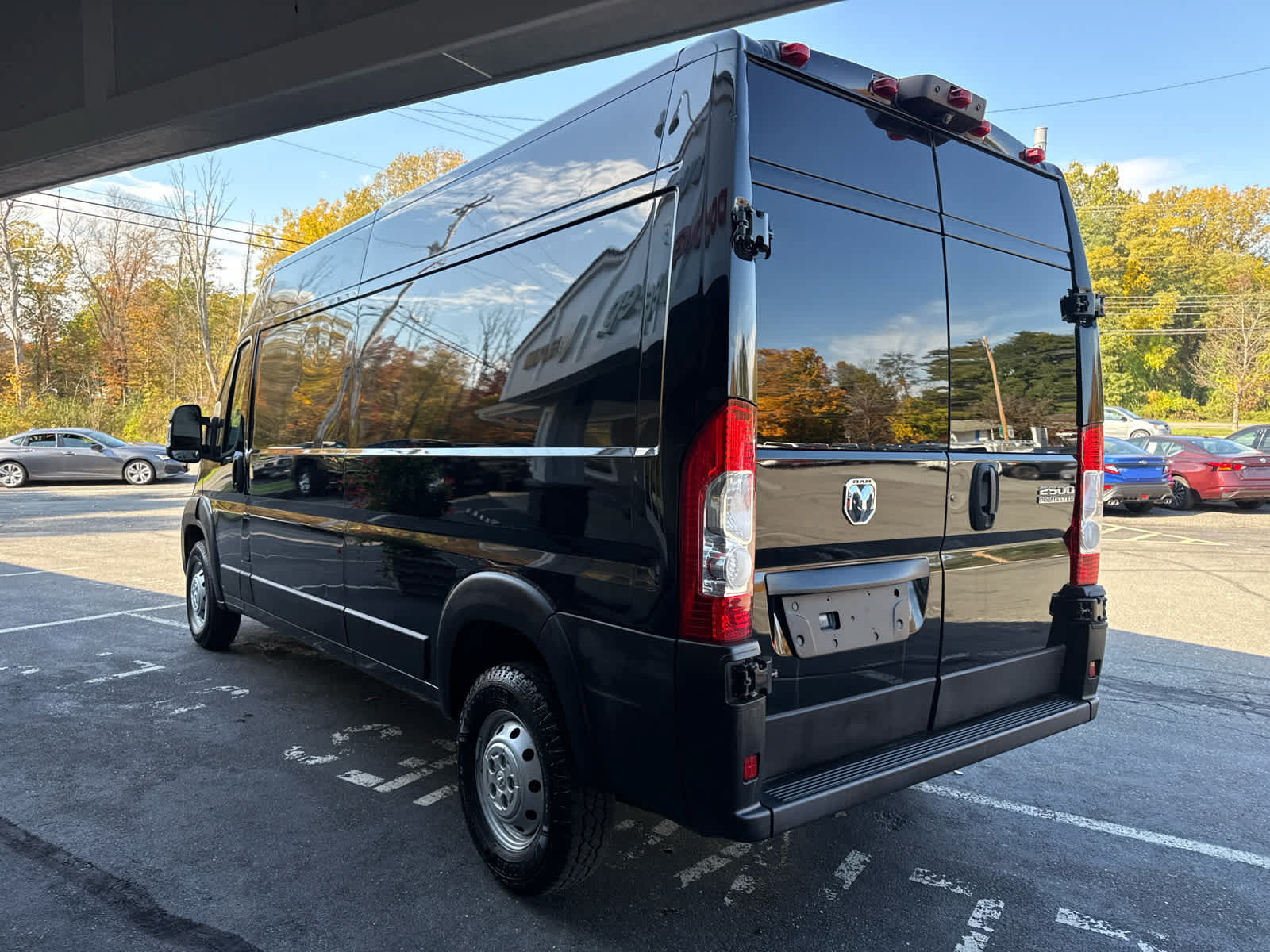 Used 2023 RAM ProMaster 2500 FWD image 6
