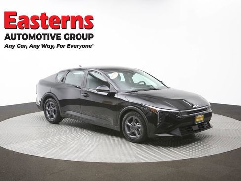 Used 2025 Kia K4 LXS image 48