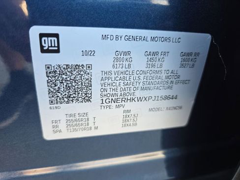 Used 2023 Chevrolet Traverse LT image 35