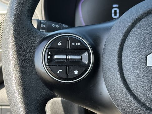 Used 2024 Kia Soul LX w/ Option Group 015 image 17