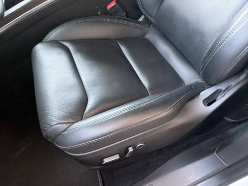 Used 2023 Tesla Model X AWD/4WD image 7