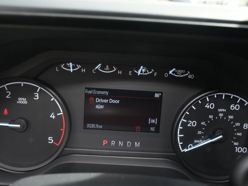 Used 2025 Ford F250 XLT image 13