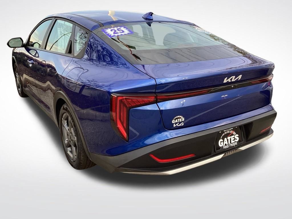 Used 2025 Kia K4 FWD image 8
