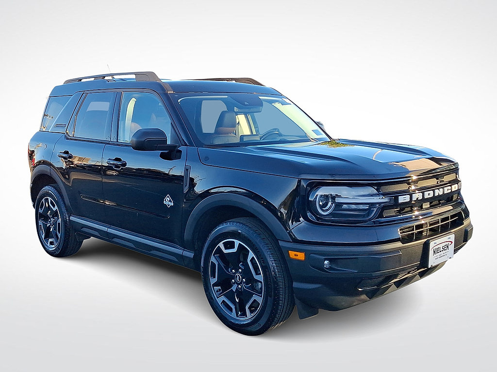 Used 2021 Ford Bronco Sport Outer Banks w/ Outer Banks Package (96D) AWD/4WD image 1