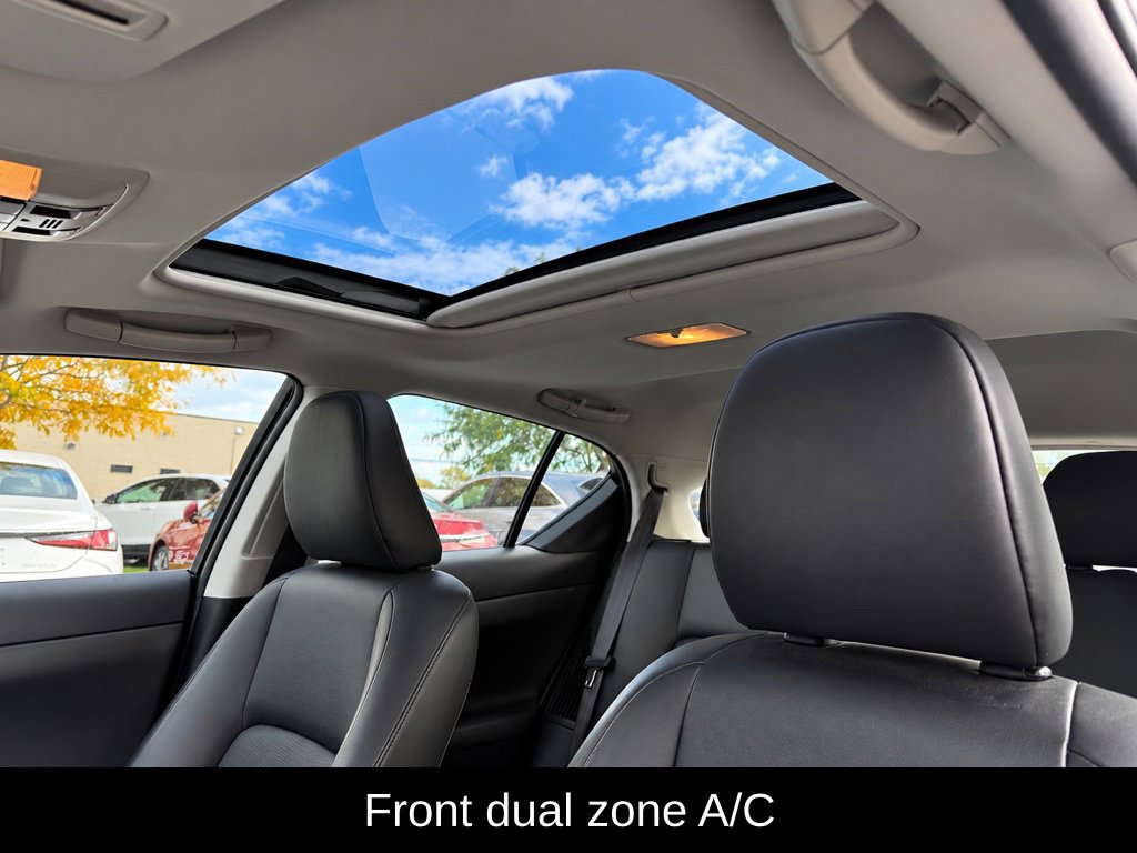 Used 2012 Lexus CT 200h Premium w/ Premium Audio Pkg FWD image 8