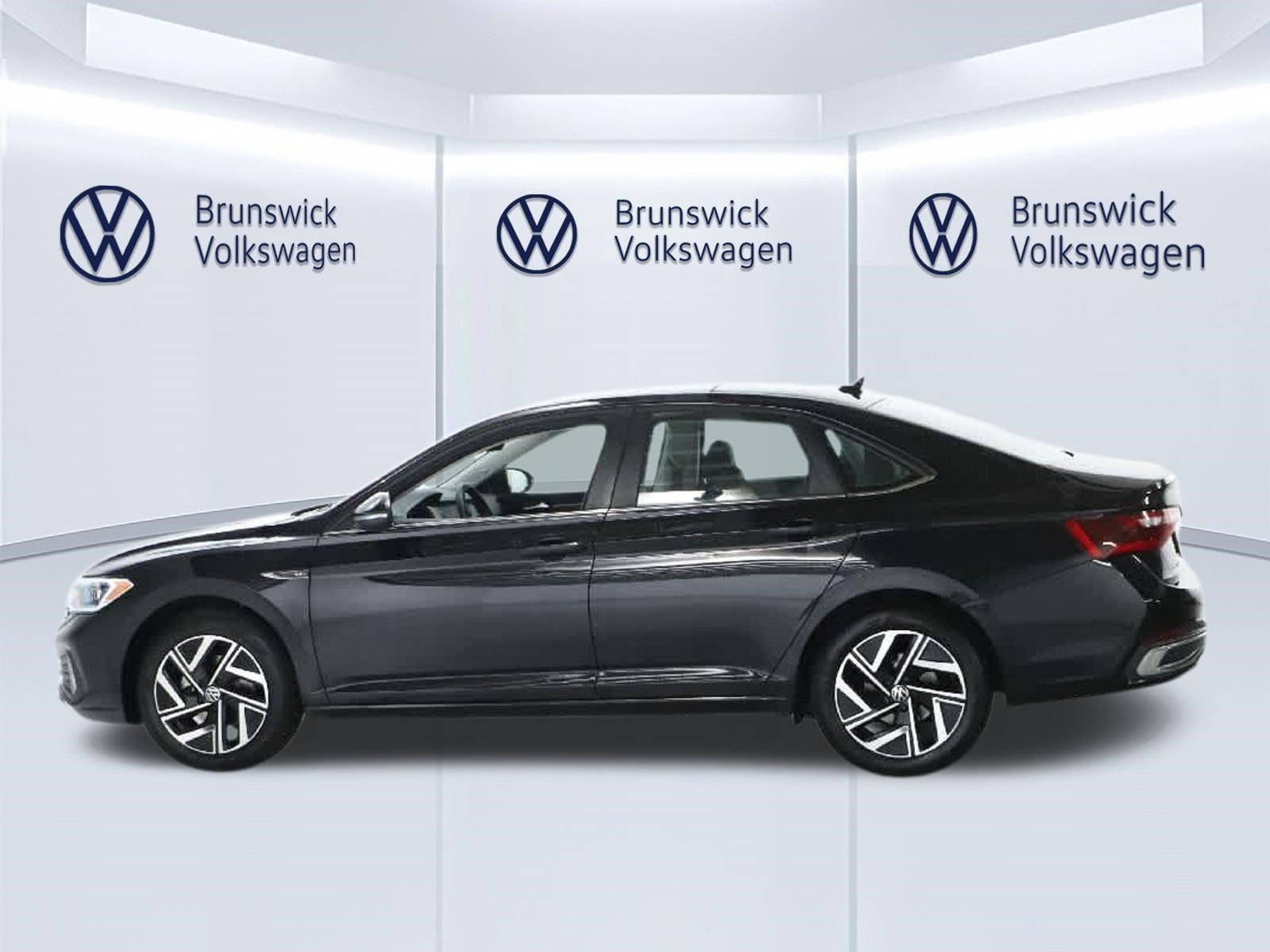 Used 2024 Volkswagen Jetta SEL FWD image 37