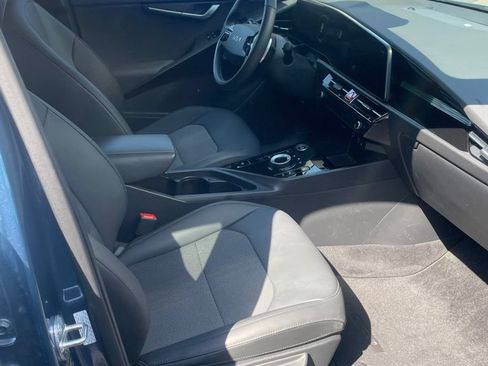Used 2023 Kia Niro Wind w/ Wind Preserve Package FWD image 10