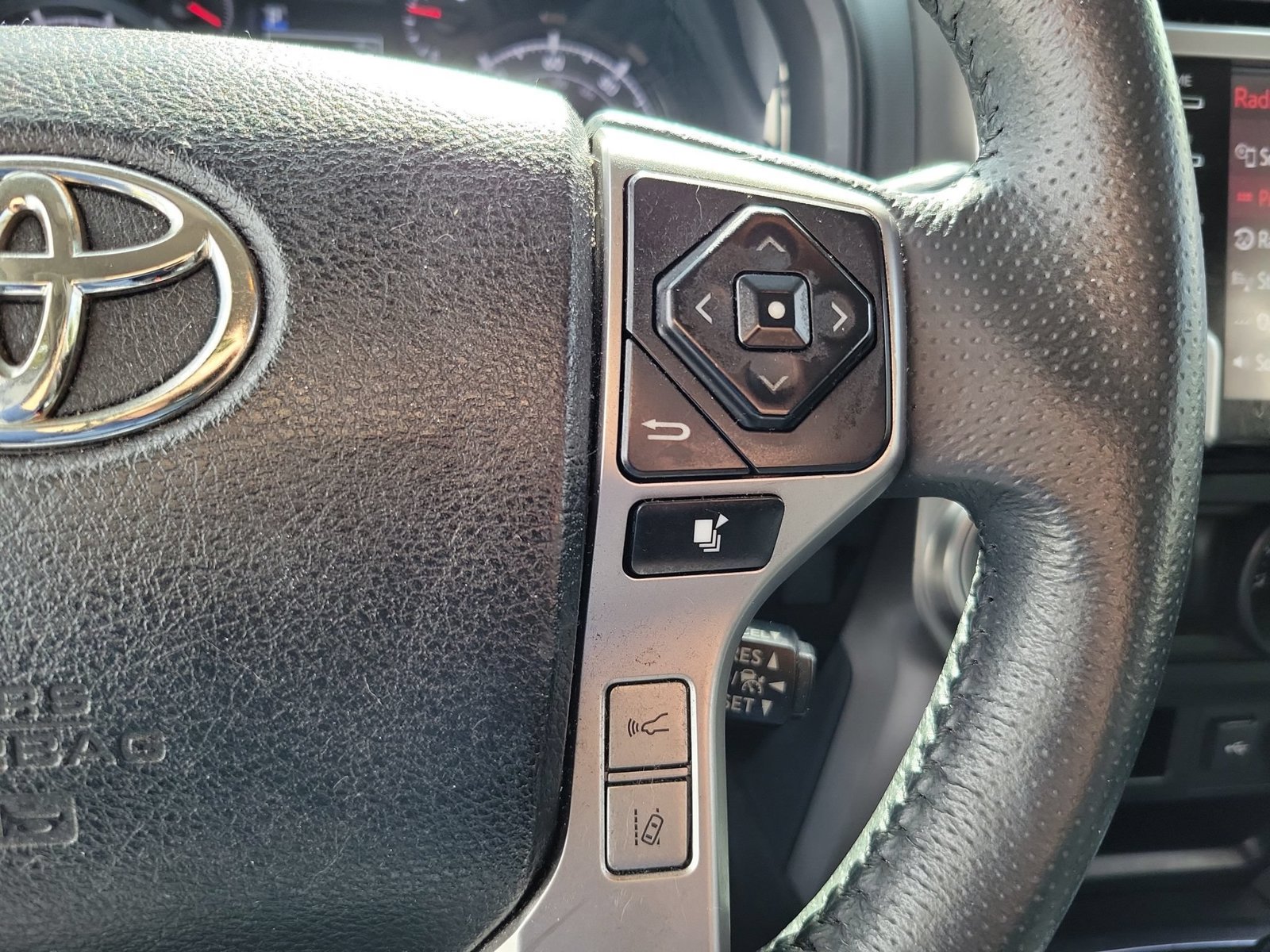 Used 2021 Toyota 4Runner SR5 Premium AWD/4WD image 23