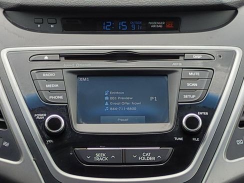 Used 2015 Hyundai Elantra SE w/ Option Group 03 FWD image 13