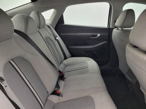 Used 2021 Hyundai Sonata SE FWD image 19