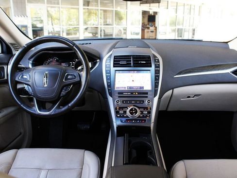 Used 2020 Lincoln MKZ Reserve w/ Monochromatic Package image 11