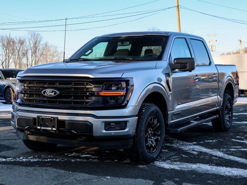 New 2025 Ford F150 XLT w/ Equipment Group 302A MID image 7