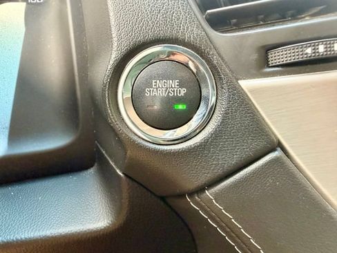 Used 2017 GMC Yukon Denali AWD/4WD image 28