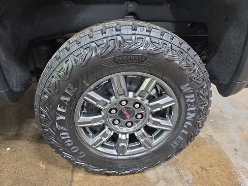 New 2026 GMC Sierra 1500 AT4X w/ LPO, Black Badging Package AWD/4WD image 31