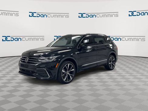 Used 2022 Volkswagen Tiguan SEL R-Line AWD/4WD image 4