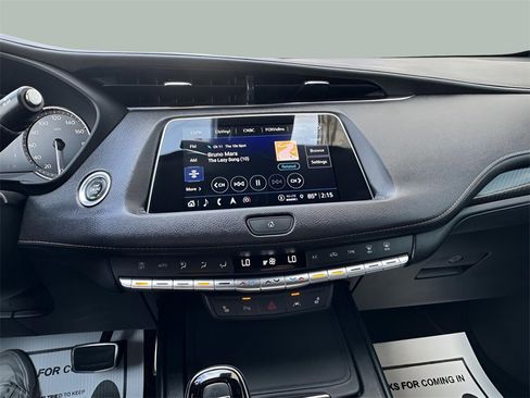 Used 2023 Cadillac XT4 Sport w/ Cold Weather Package image 10