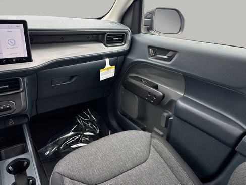 New 2025 Ford Maverick XLT w/ XLT Luxury Package image 15