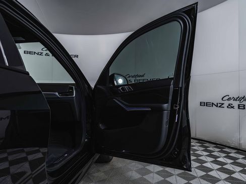 Used 2022 BMW X5 sDrive40i w/ M Sport Package image 19