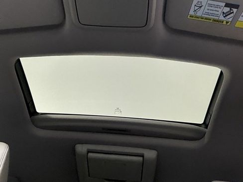 Used 2016 Honda Pilot Elite image 38