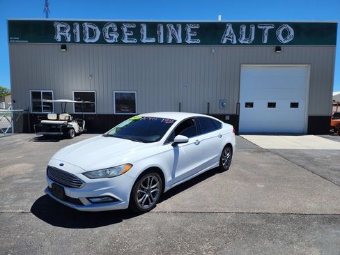 Used 2017 Ford Fusion S w/ Equipment Group 101A FWD image 1