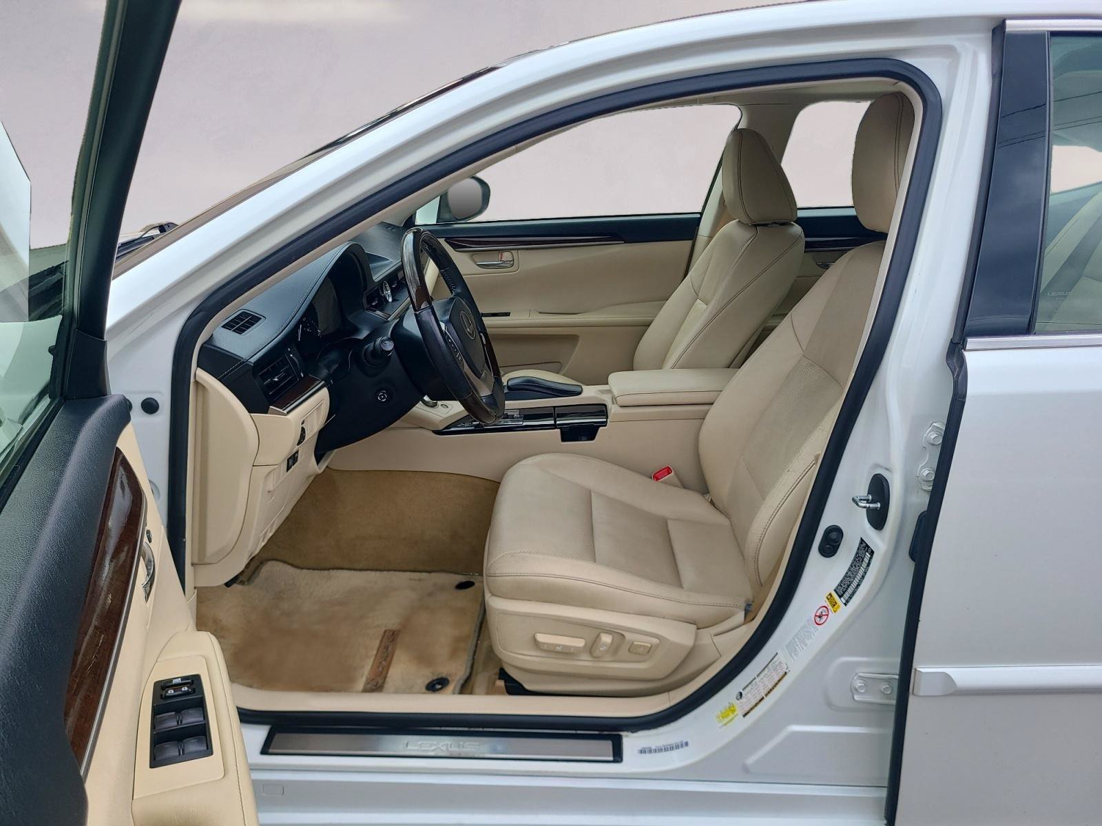 Used 2013 Lexus ES 350 w/ Luxury Pkg FWD image 11