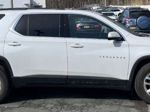 Used 2019 Chevrolet Traverse LT image 6