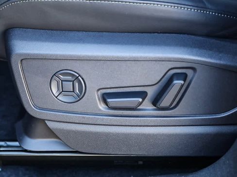 New 2025 Audi Q5 Premium Plus image 18