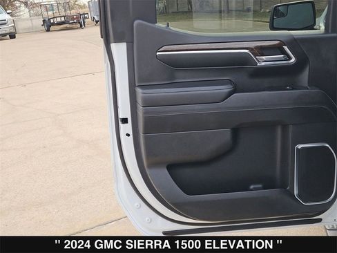 Used 2024 GMC Sierra 1500 Elevation w/ LPO, Elevation Black Package image 18