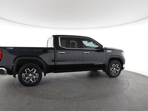 Used 2023 GMC Sierra 1500 SLT image 13