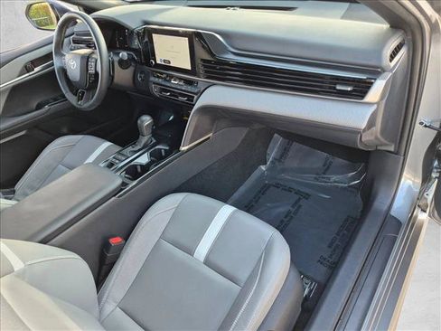 Used 2025 Toyota Camry SE w/ Convenience Package FWD image 20