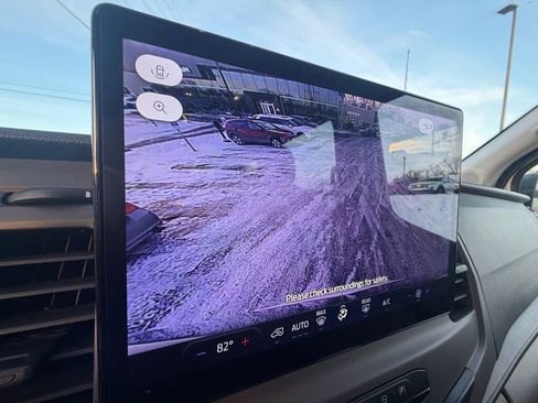 Used 2022 Ford Transit 350 XLT image 20