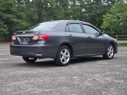Used 2012 Toyota Corolla LE w/ Premium Pkg FWD image 5