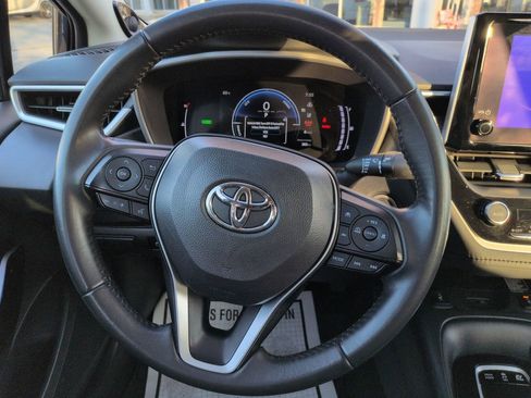 Used 2023 Toyota Corolla XLE image 14