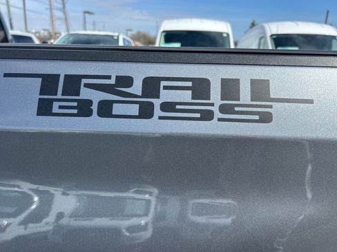 Used 2021 Chevrolet Silverado 1500 LT Trail Boss w/ Convenience Package II image 12