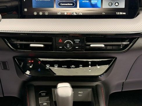 New 2026 Nissan Kicks SR w/ SR Premium Package image 24