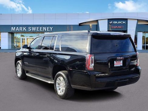 Used 2018 GMC Yukon XL SLE w/ Convenience Package image 27