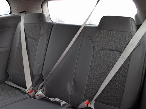 Used 2016 Chevrolet Traverse LT w/ LPO, 'HIT The Road' Package image 17