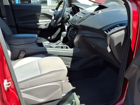 Used 2017 Ford Escape SE AWD/4WD image 21