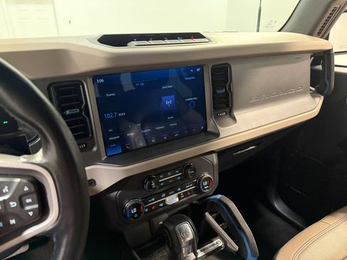 Used 2024 Ford Bronco Wildtrak AWD/4WD image 78