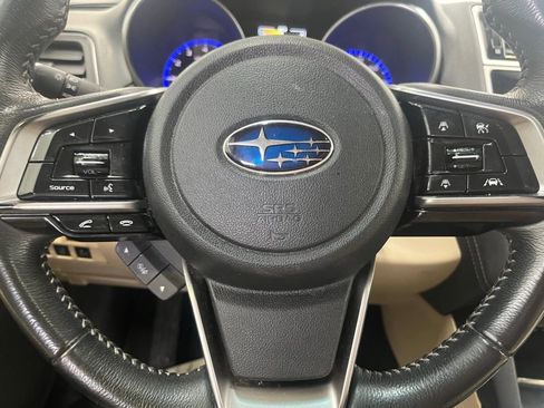 Used 2019 Subaru Outback 2.5i Limited w/ Popular Package #2 image 19