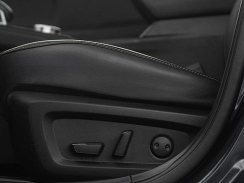 Used 2024 Mitsubishi Outlander SE Black Edition image 17