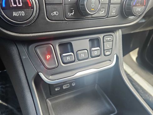 Used 2020 GMC Terrain SLT AWD/4WD image 21