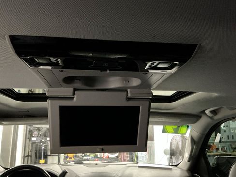 Used 2019 Chevrolet Tahoe Premier AWD/4WD image 42