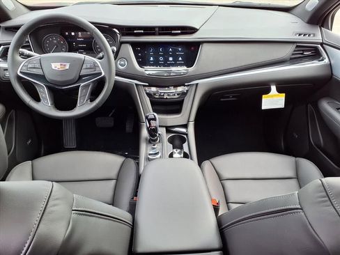 New 2026 Cadillac XT5 Premium Luxury w/ Driver Assist Package image 9