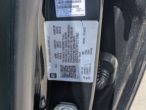 Used 2023 Chevrolet Colorado LT AWD/4WD image 34