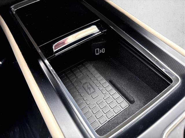 Used 2025 Lincoln Corsair Reserve FWD image 25