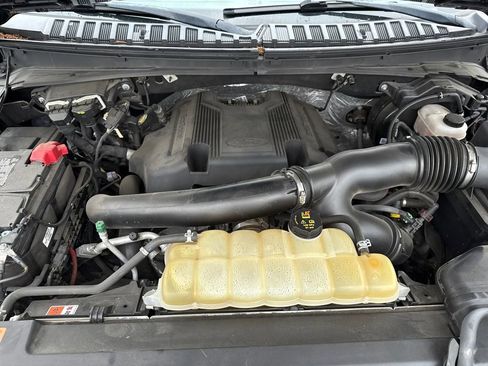 Used 2018 Ford Expedition Platinum image 33